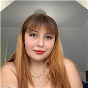Profesora de niños en enseñanza básica. También enseño a leer y escribir
